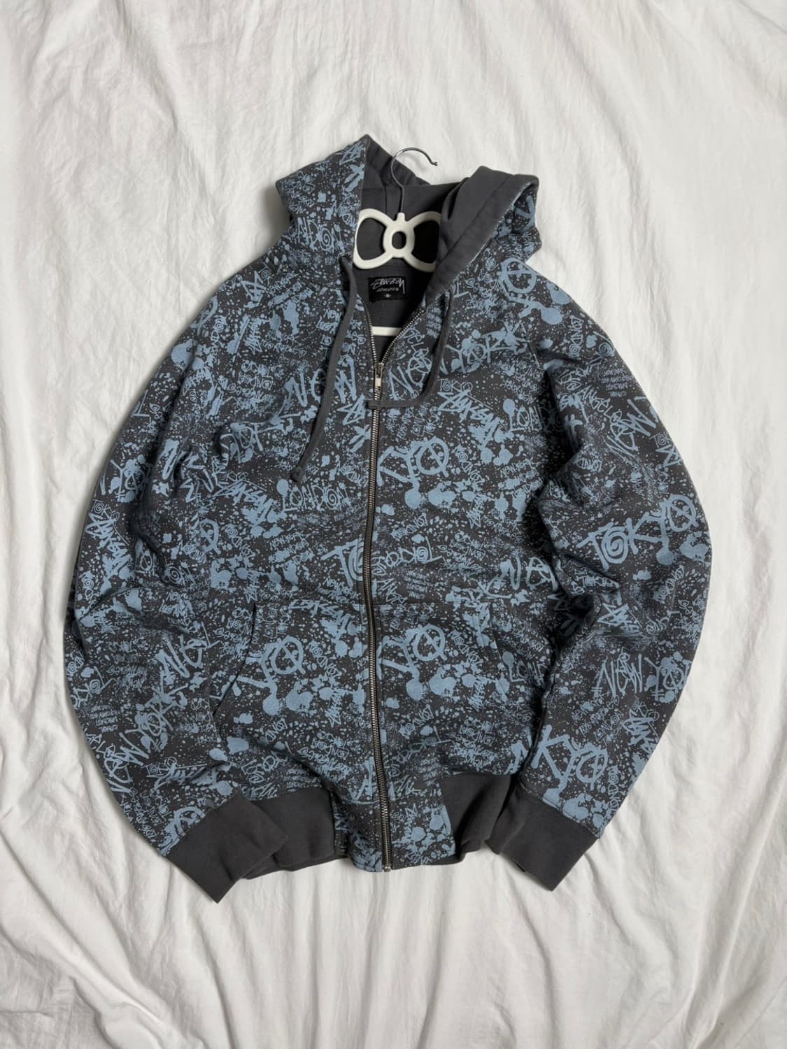 스투시 낙서 올드 후드집업 상품이미지2