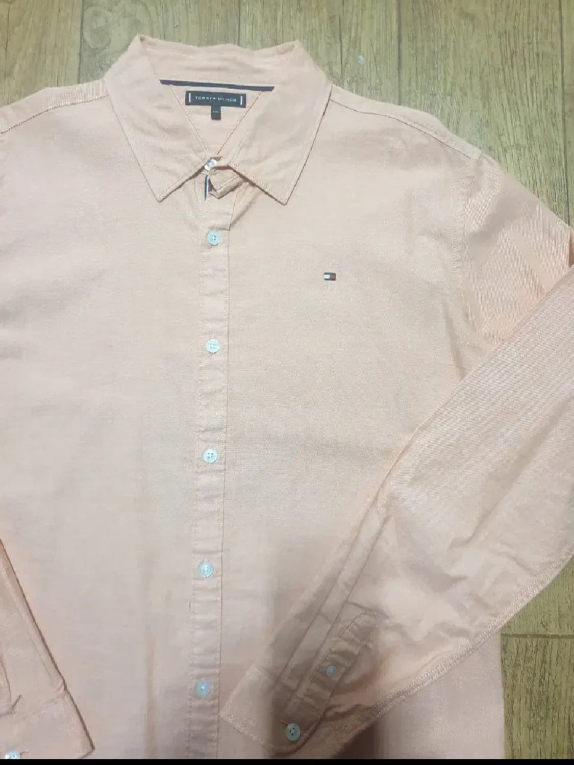 타미힐피거 남방셔츠 95~100 사이즈입니다 상품이미지3