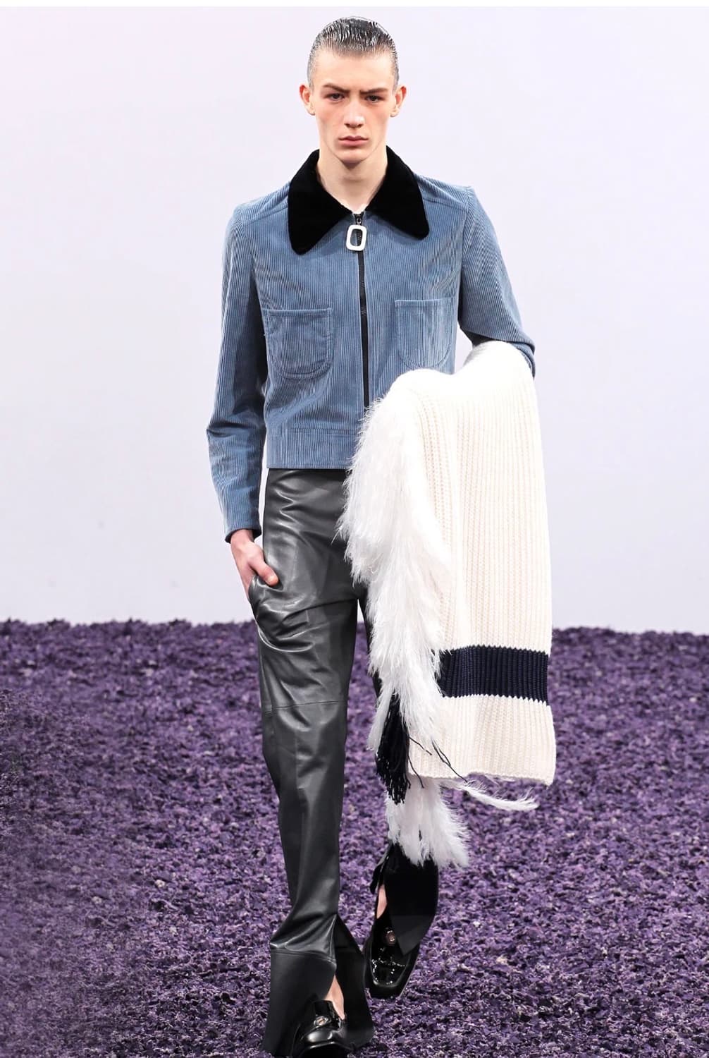 J W앤더슨 런웨이 머플러 상품이미지1