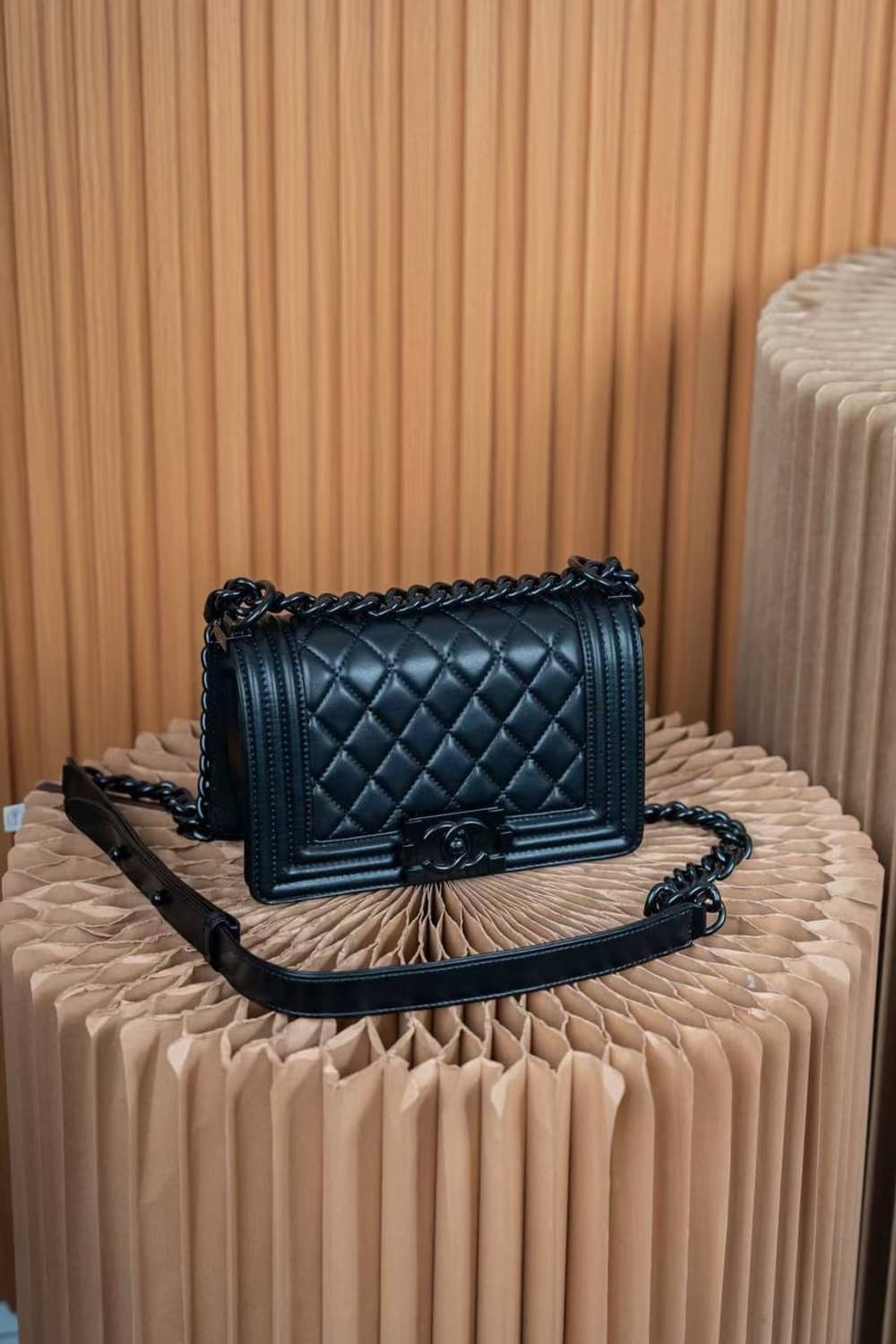 샤넬 보이 샤넬 플랩백(Chanel Boy Chanel Flap Bag) 상품이미지2