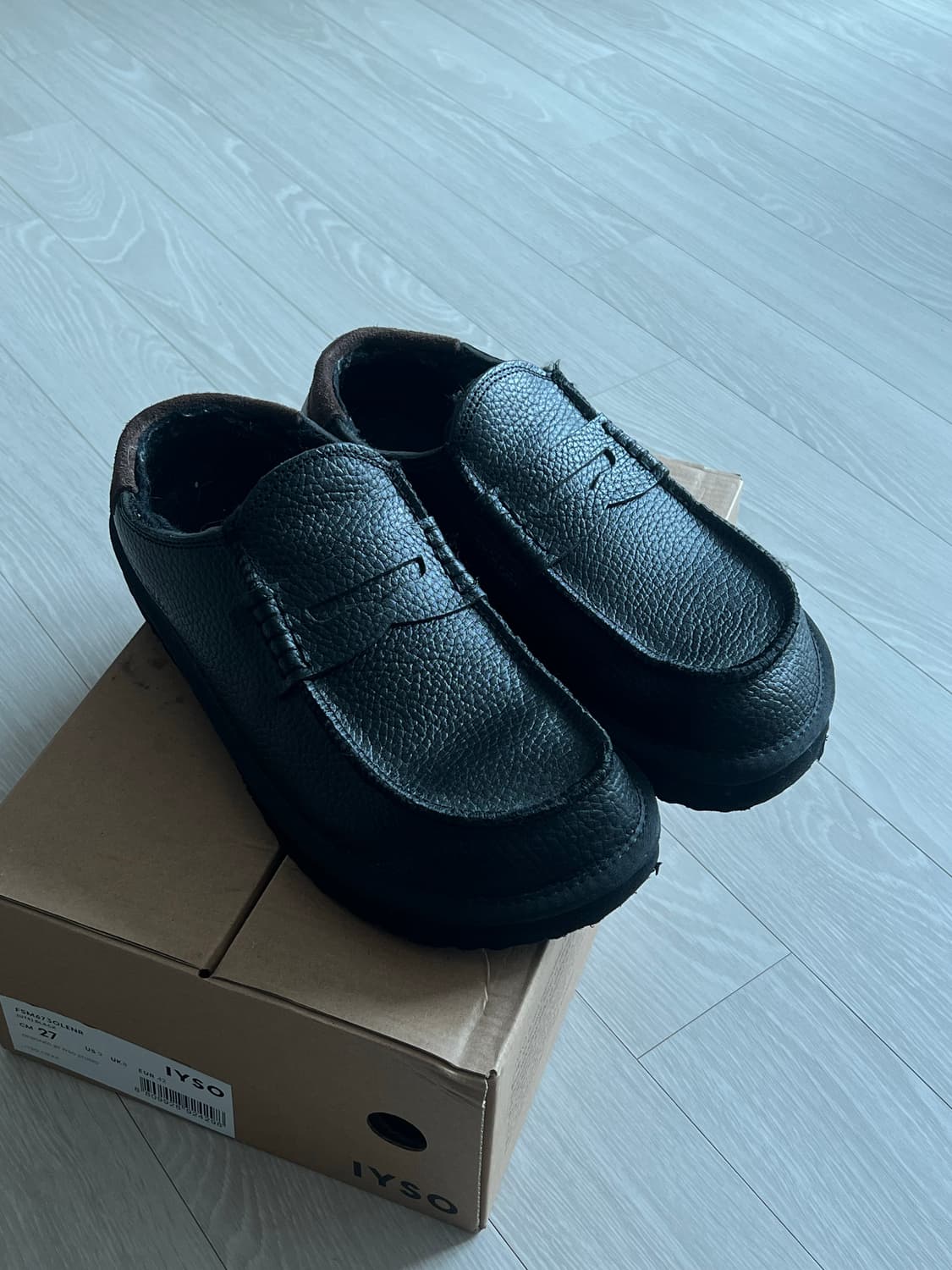 IYSO 이소 에투 네로 270사이즈 상품이미지1