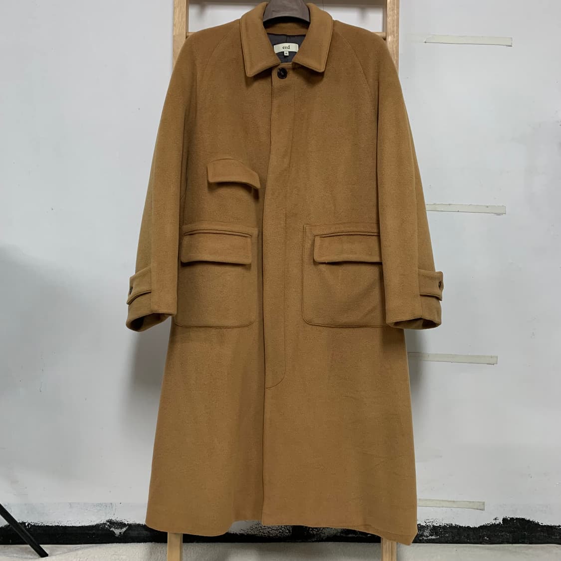 에르디(erd) 울캐시미어 혼방 래글런 발마칸 롱코트 베이지 상품이미지1
