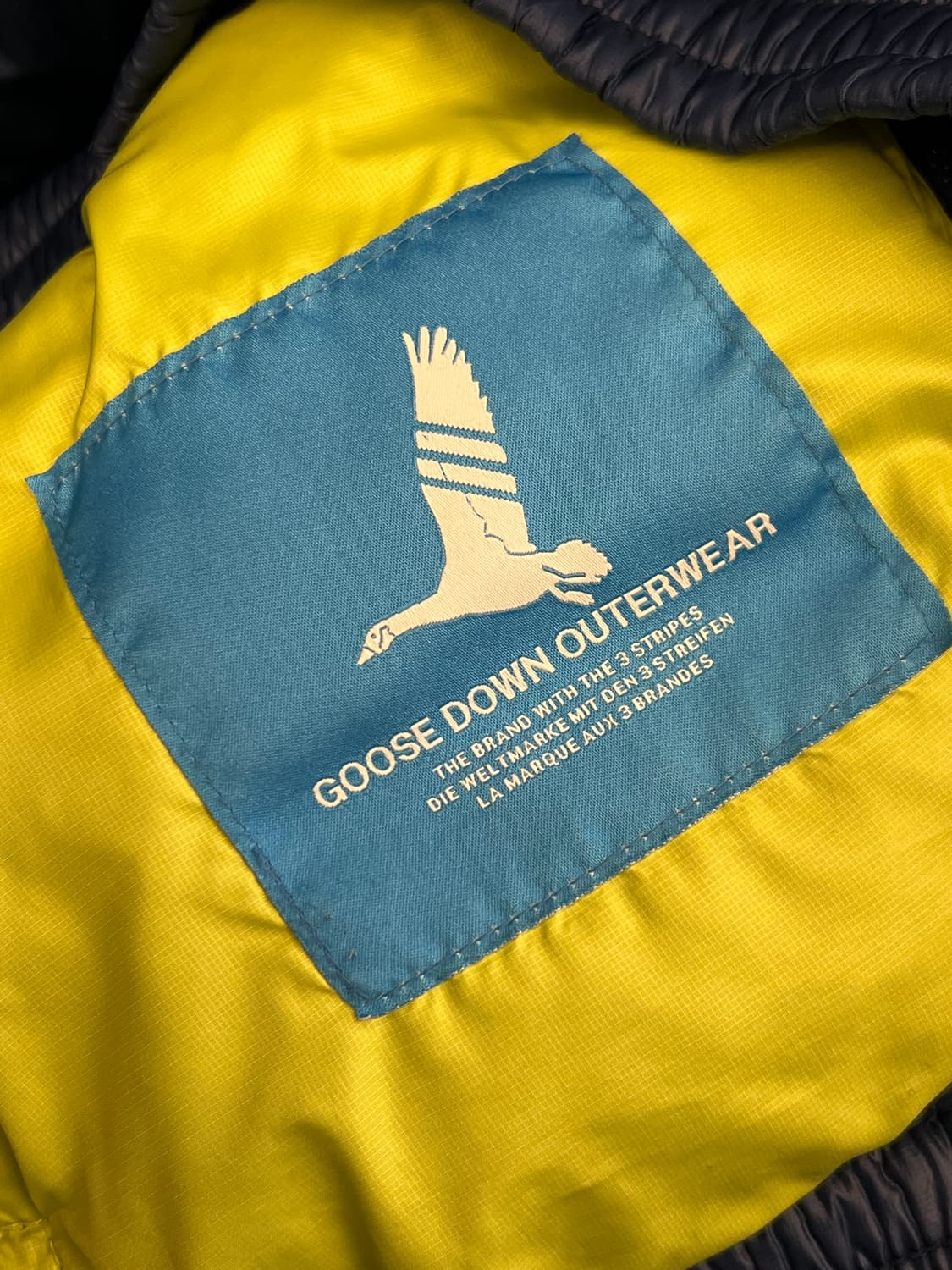 아디다스 올드스쿨 파이어버드 구스다운 경량패딩 처분  상품이미지4