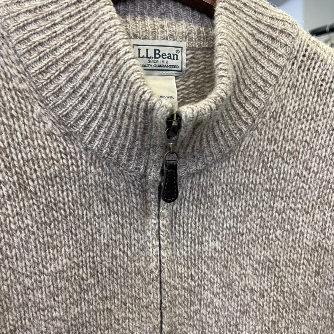 엘엘빈 집업 니트 상품이미지3