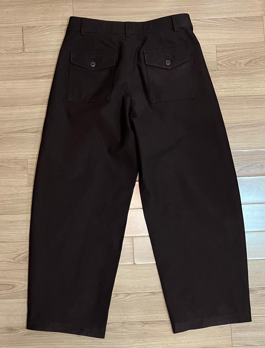 유니클로 저지배럴레그팬츠 XL 다크브라운 상품이미지2