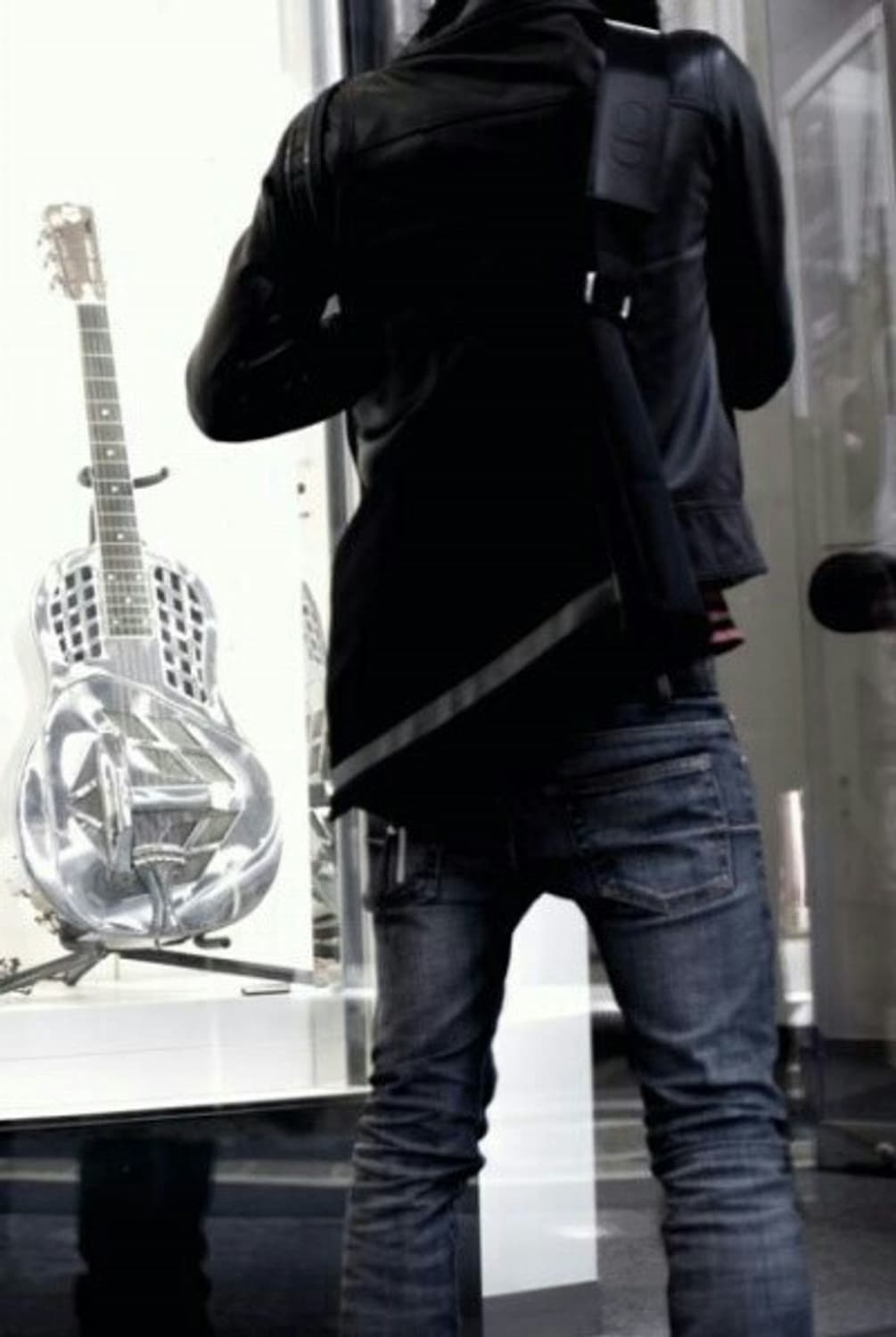 디올옴므 에디기 퍼퓸크로스백 상품이미지5