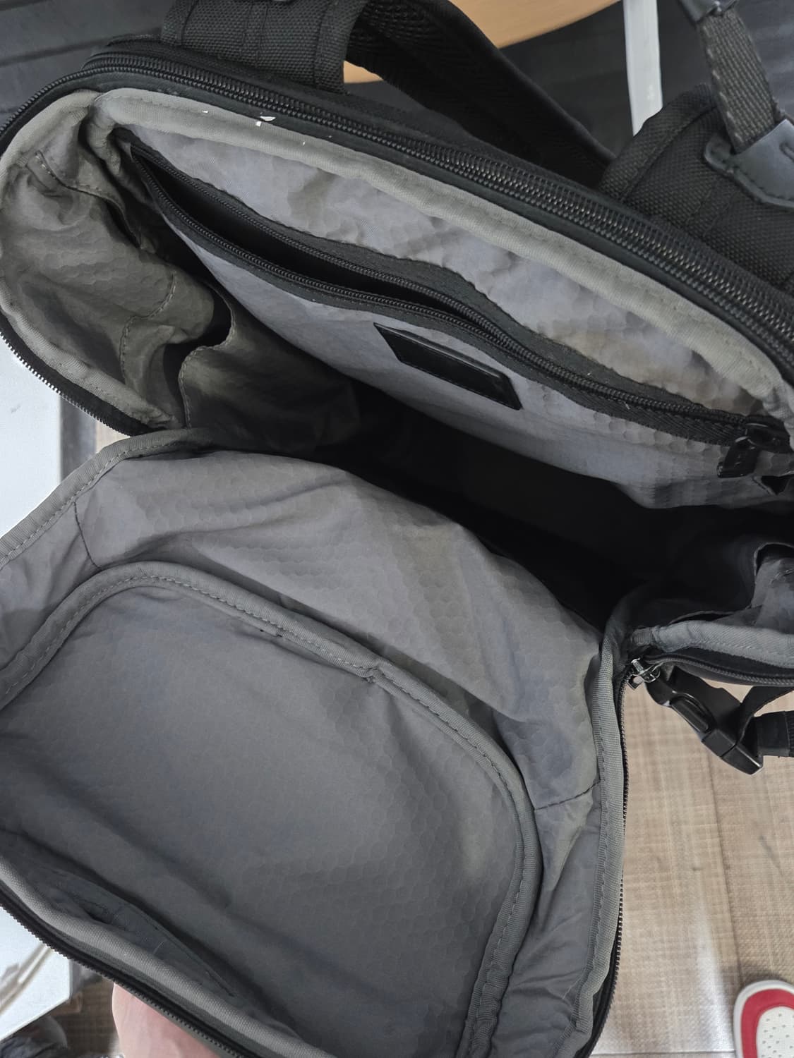 (정품) [투미] 알파 브라보 리저브 하이킹 백팩 판매합니다. 상품이미지8