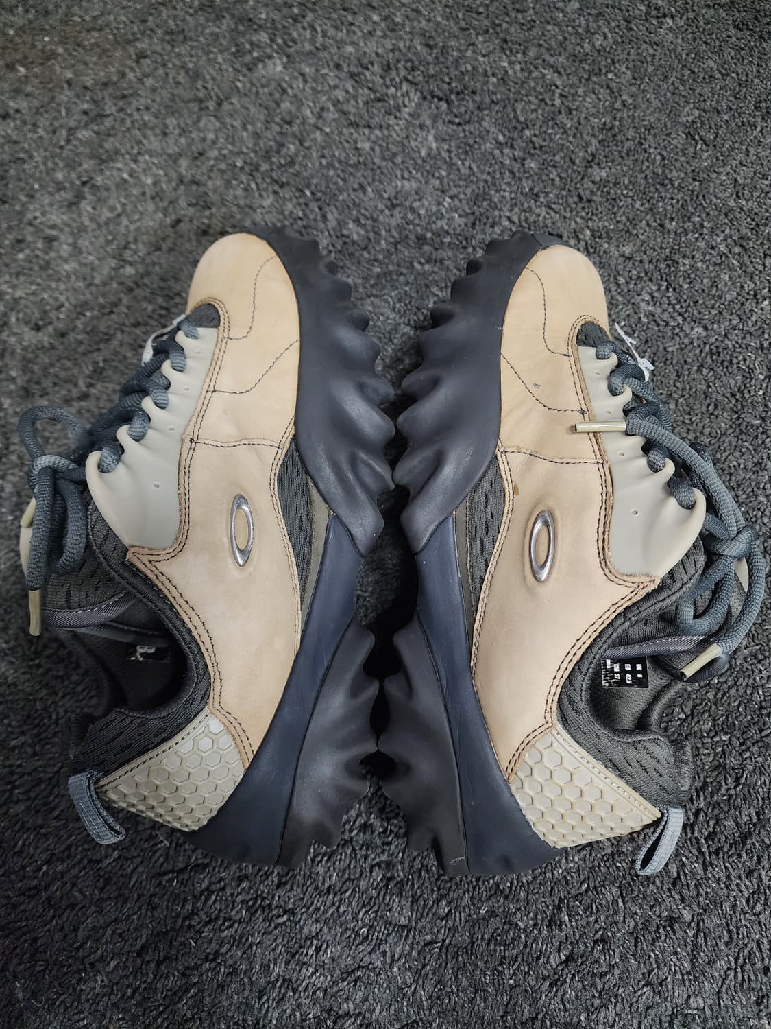 오클리 팩토리 팀 x 브레인 데드 찹 쏘우 모카 상품이미지8