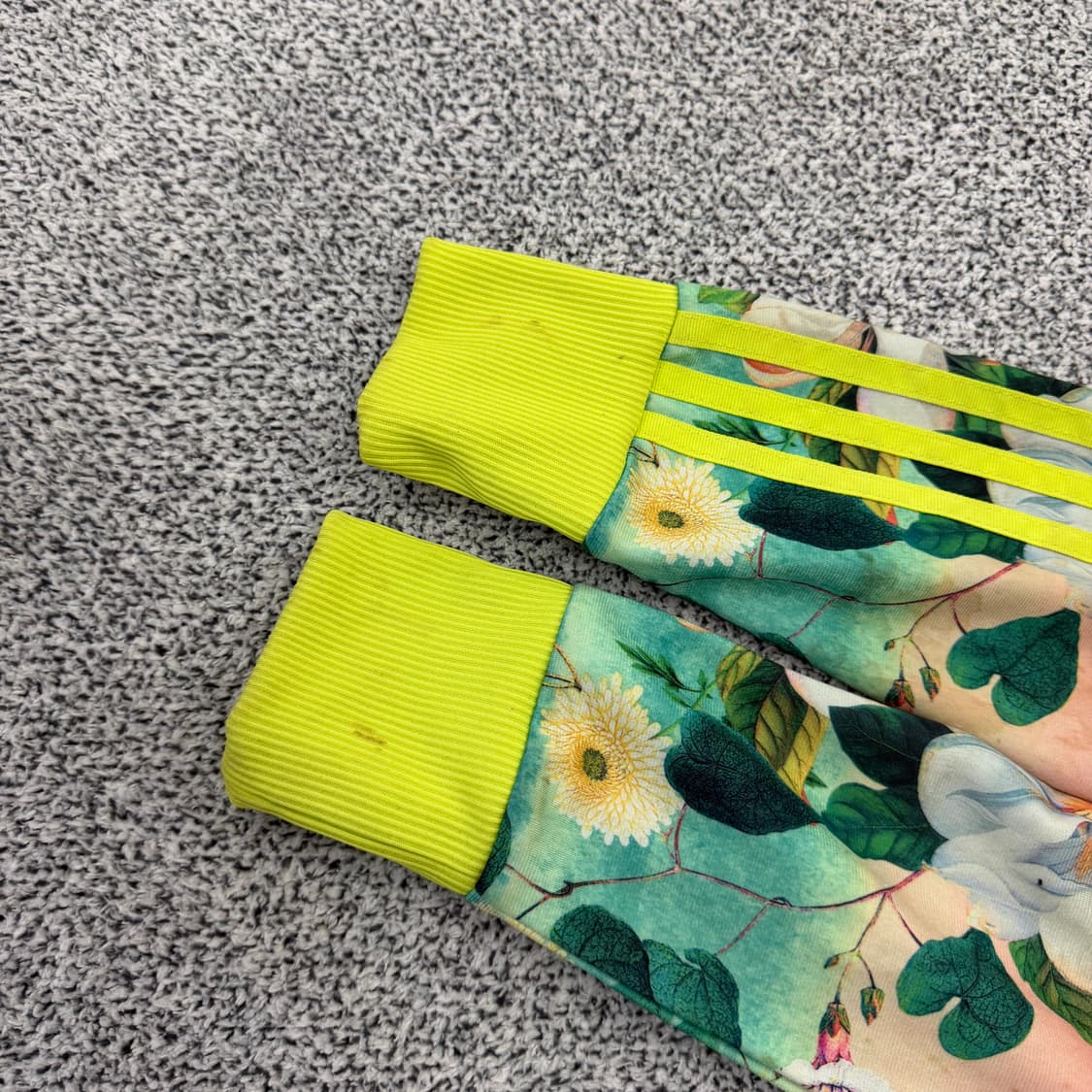 90 아디다스 플로럴 한정판 져지 0130H1 상품이미지5