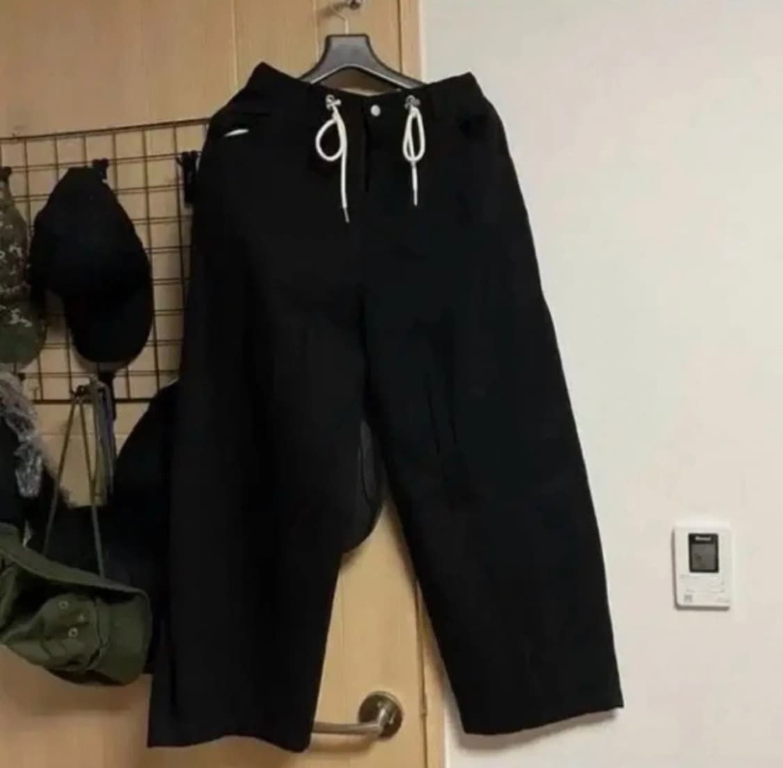 (S)굿라이프웍스 택없새상품 와이드절개벌룬블랙 상품이미지1