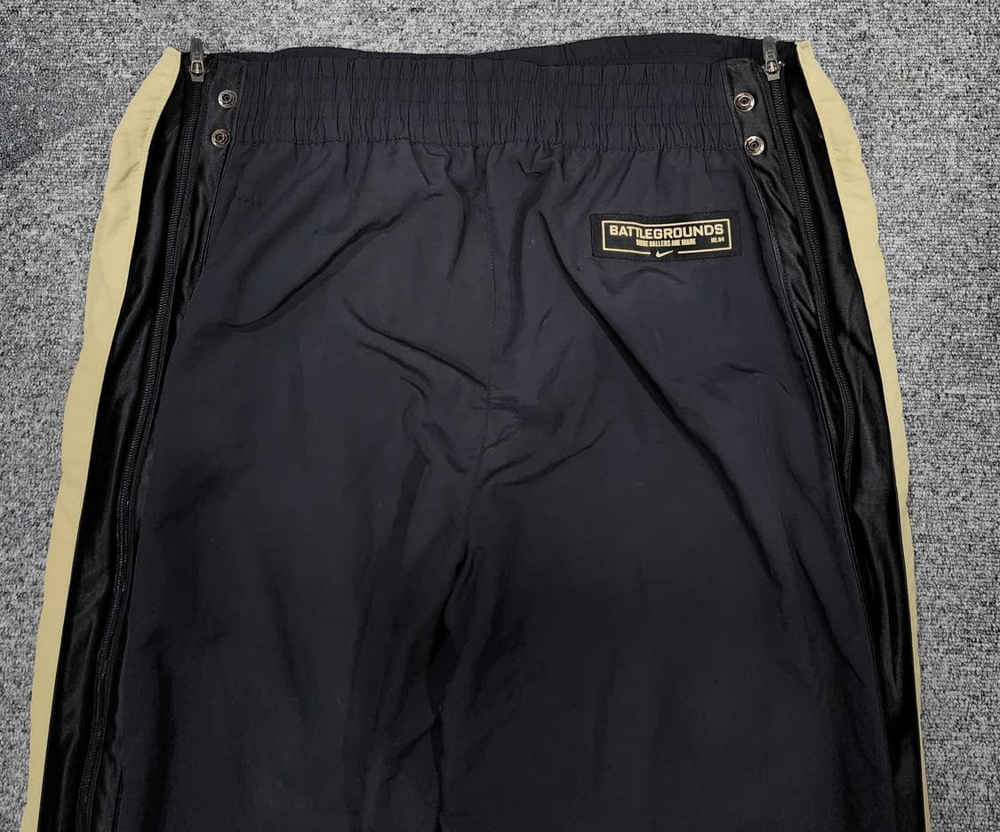 나이키 BG 배틀그라운드 사이드라인 절개 나일론 트랙팬츠 M 상품이미지4