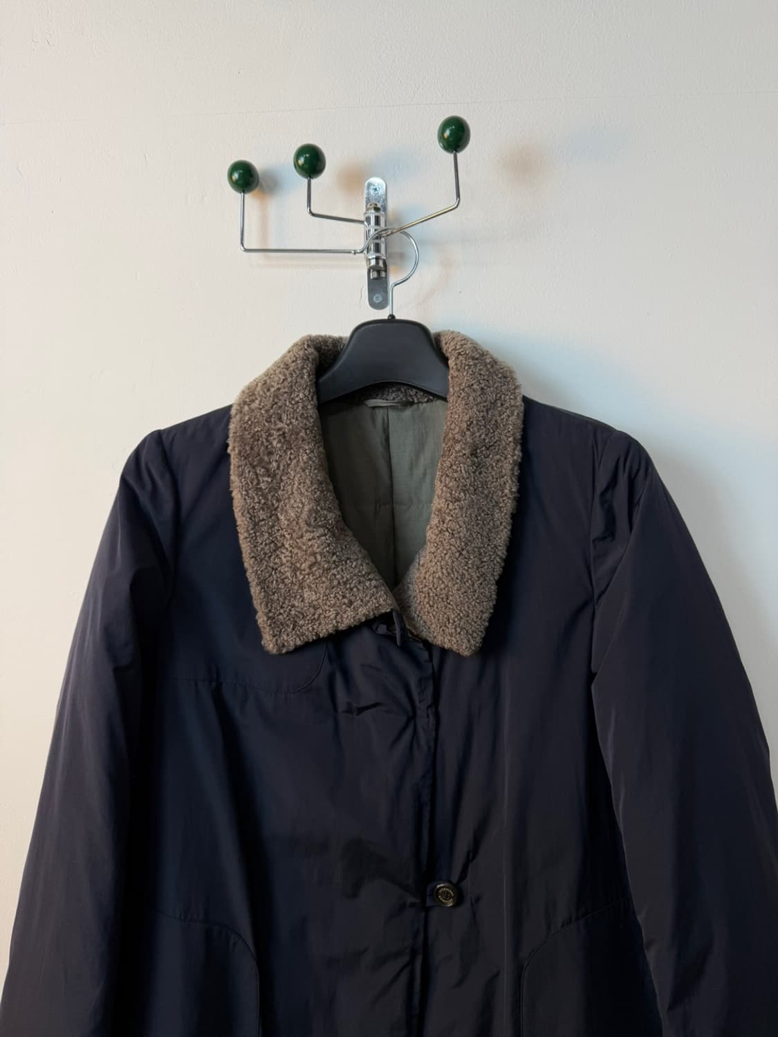 브루넬로 쿠치넬리 퍼 카라 패디드 자켓 상품이미지2