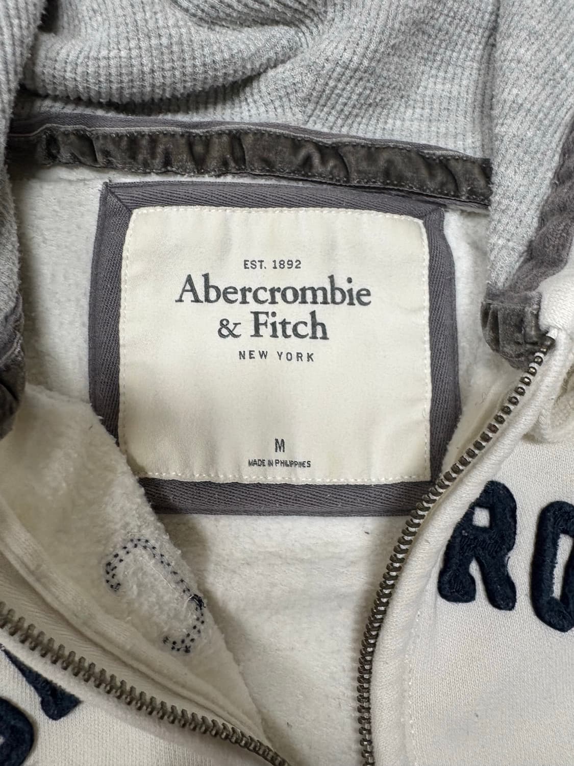 아베크롬비 딱붙핏 후드집업 화이트 m 상품이미지2