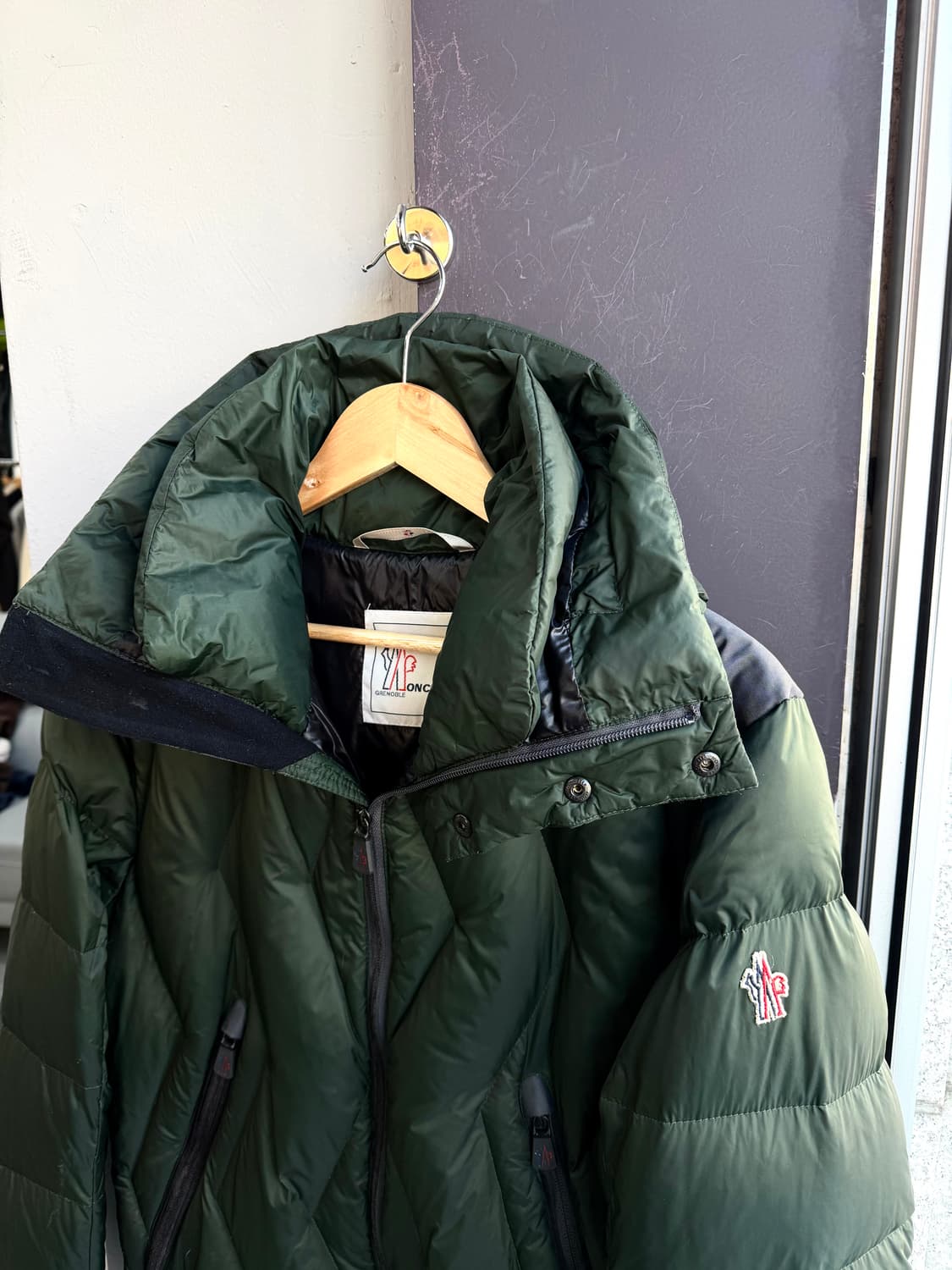 95~100/ 몽클레어 세로퀄팅 구스다운 후디 패딩점퍼 상품이미지4