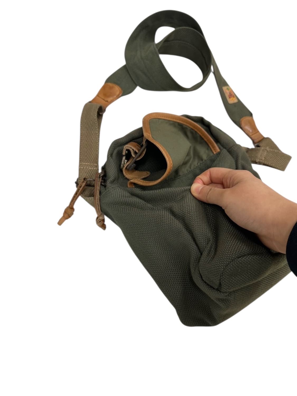 00s 루카스 미니 크로스백 카키 상품이미지5