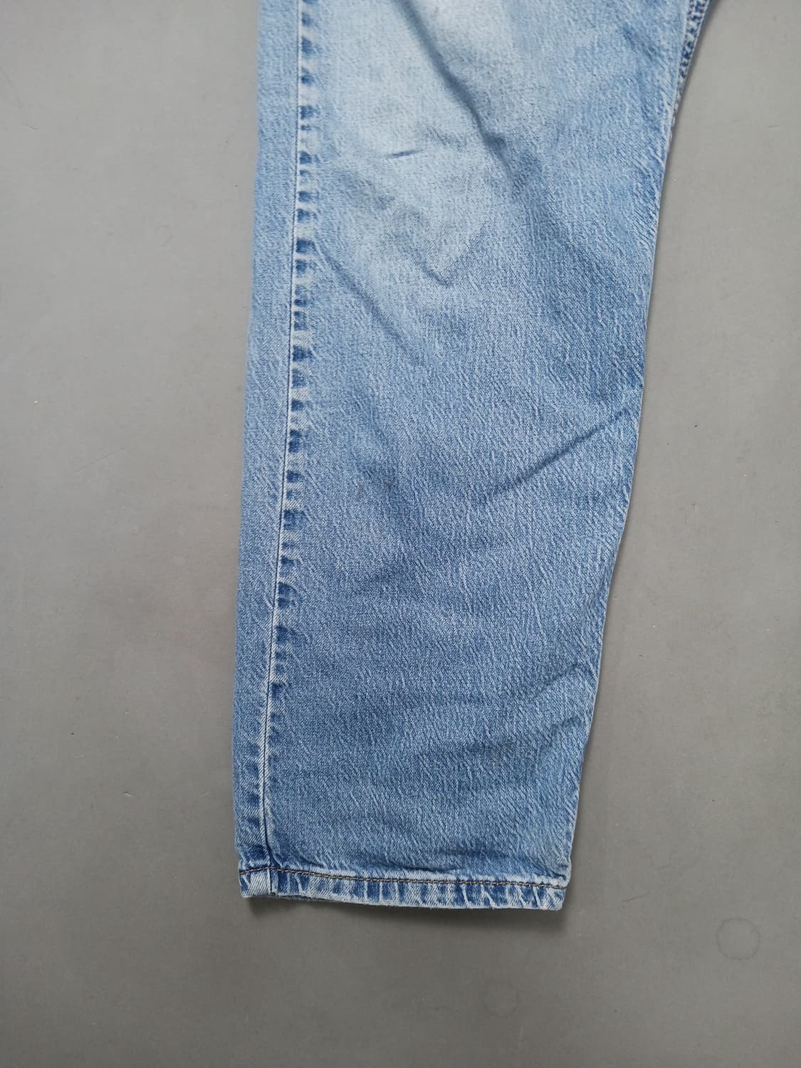 [34] 리바이스 502 연청 레귤러 테이퍼드진 청바지 상품이미지3