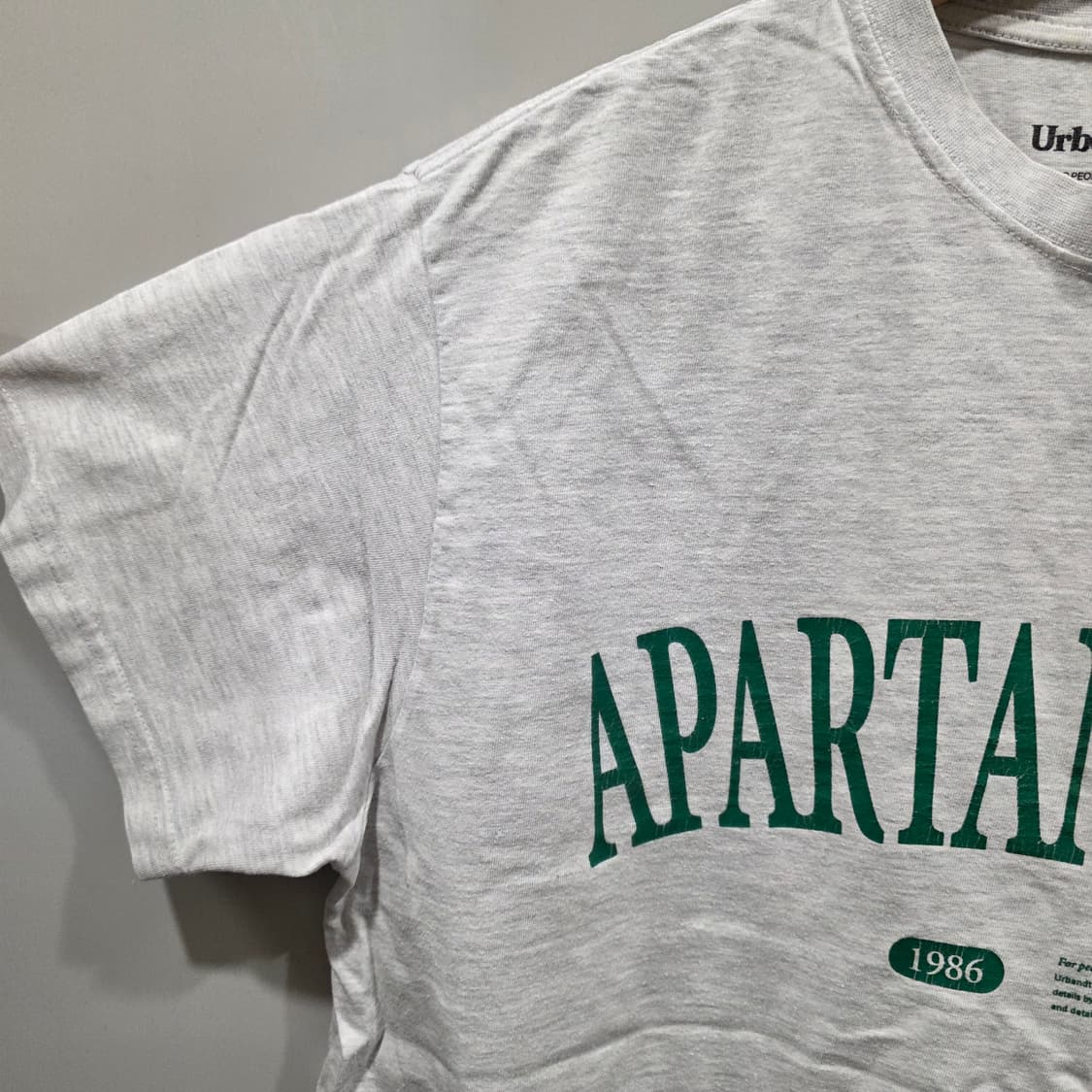 어반드타입 아파르타멘토 그래픽 반팔 티 상품이미지2