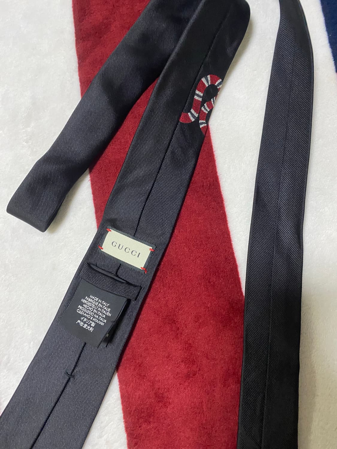 구찌 스네이크 넥타이 상품이미지2