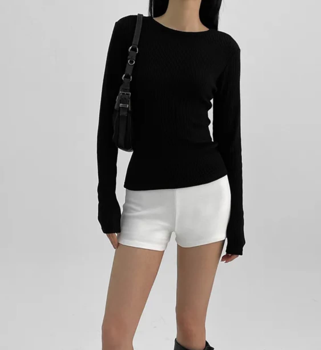 블랙업 니트 골지 긴팔티 상품이미지1