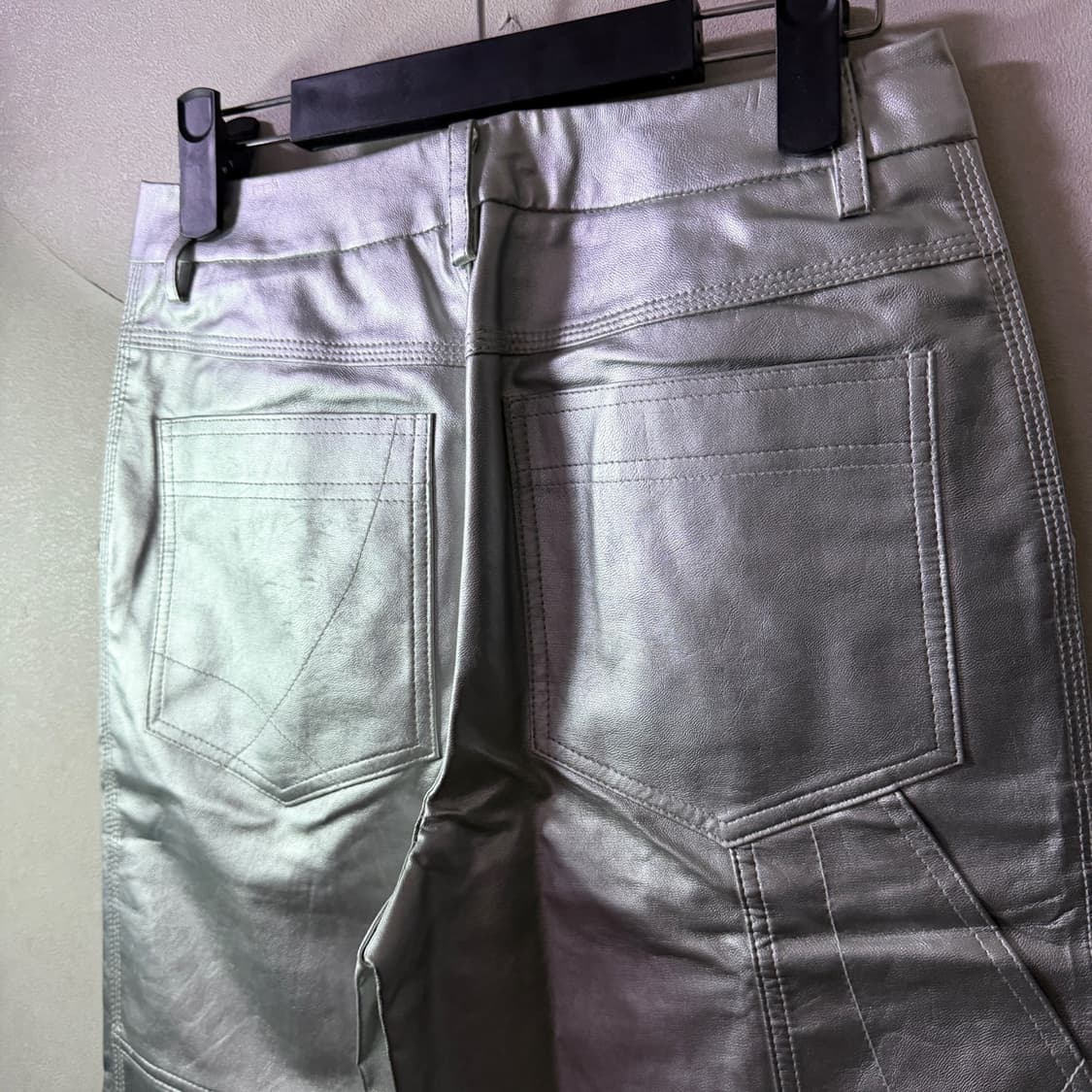 마뗑킴 여성 실버 레더 팬츠 S (55-66정도) 상품이미지3