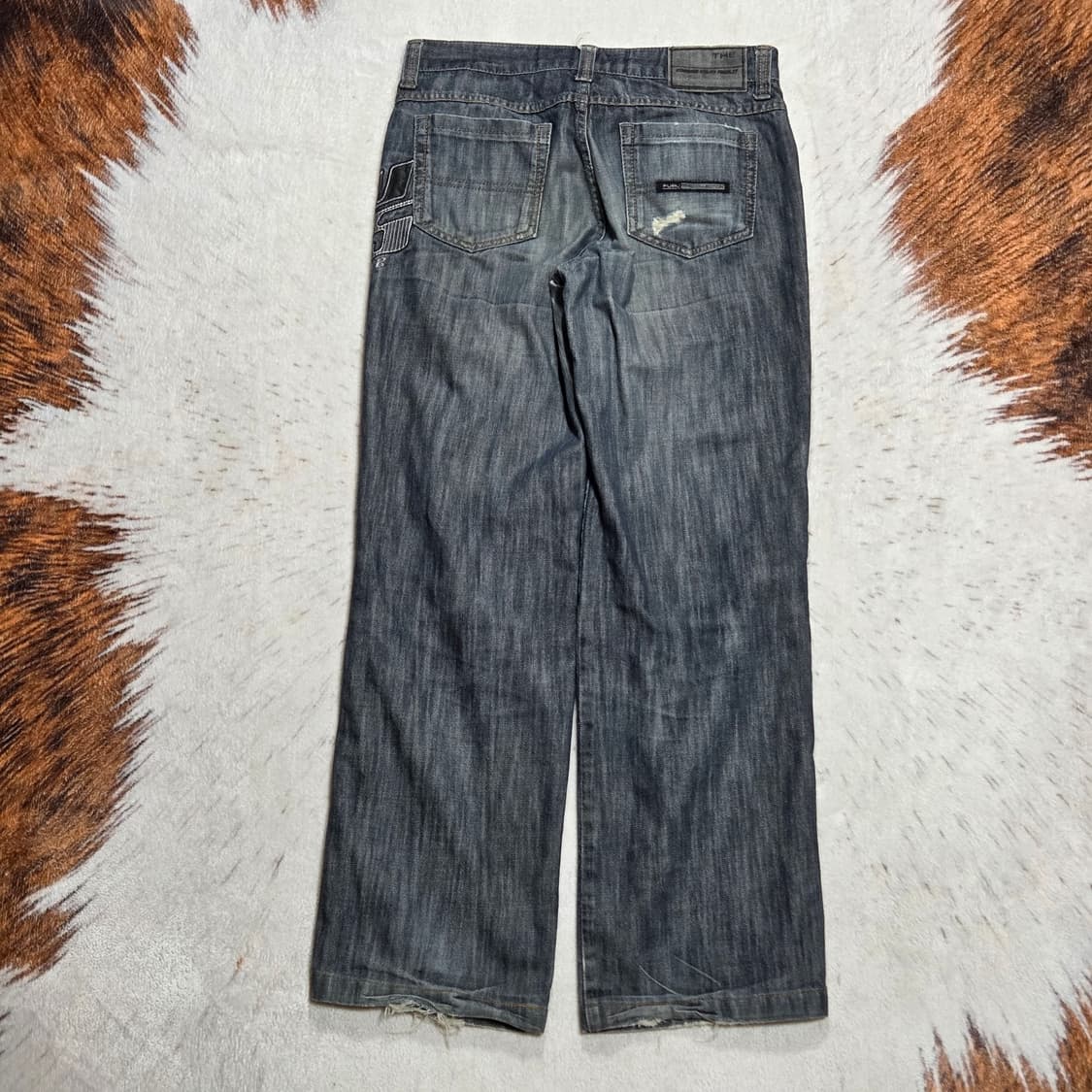 후부 빅로고 그레이 워싱 데님팬츠 상품이미지4