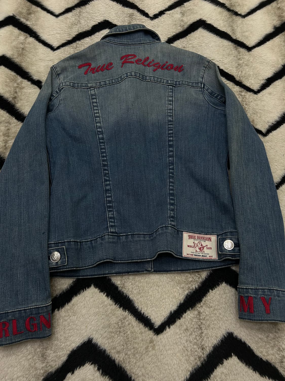 [M]트루릴리전 자수 데님 자켓 상품이미지5