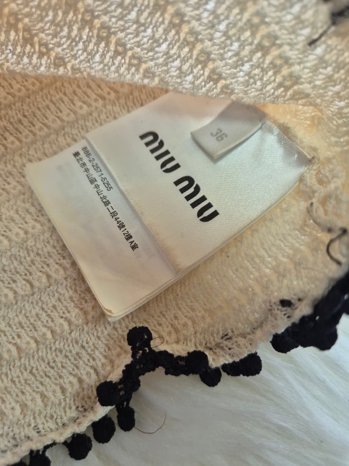 미우미우니트 크롭탑 s 상품이미지3
