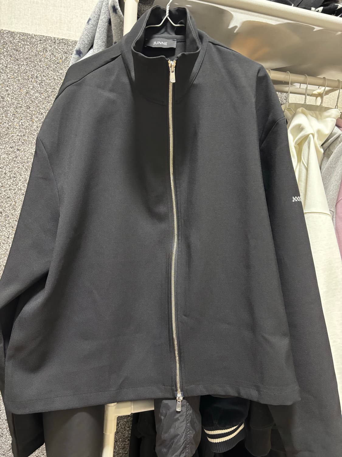 준느 폴집업 상품이미지2