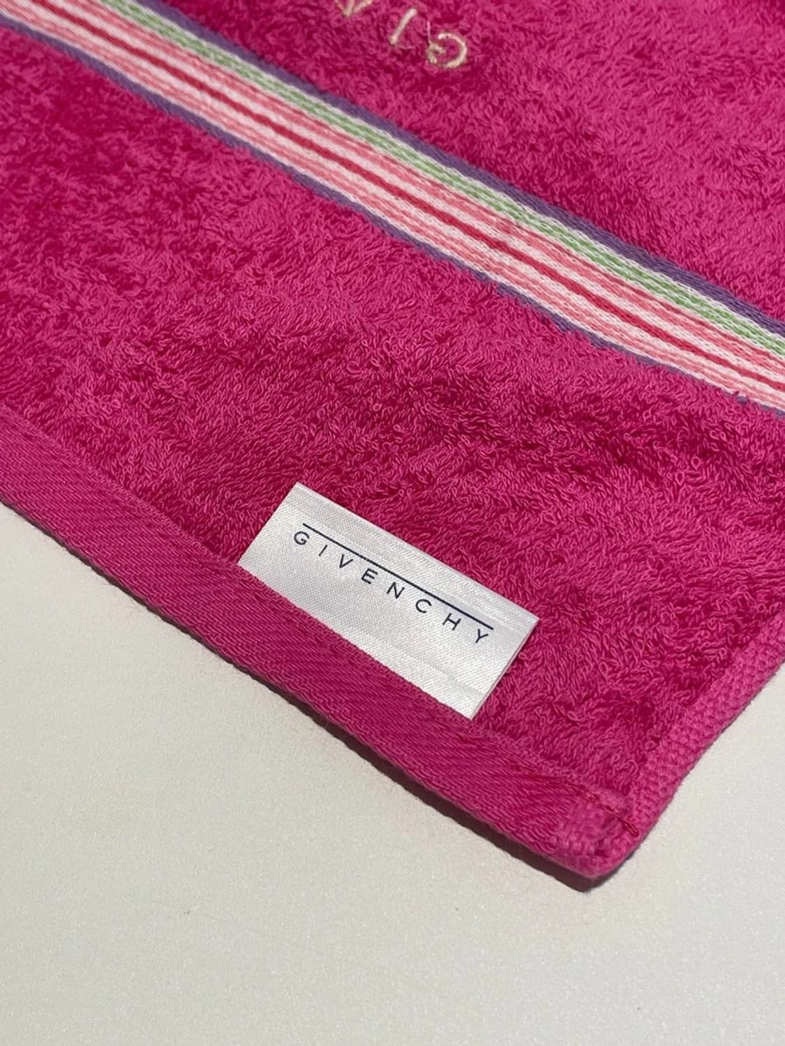 지방시 시그니처 자수로고 스포츠타올 페이스타올 A1370    상품이미지4