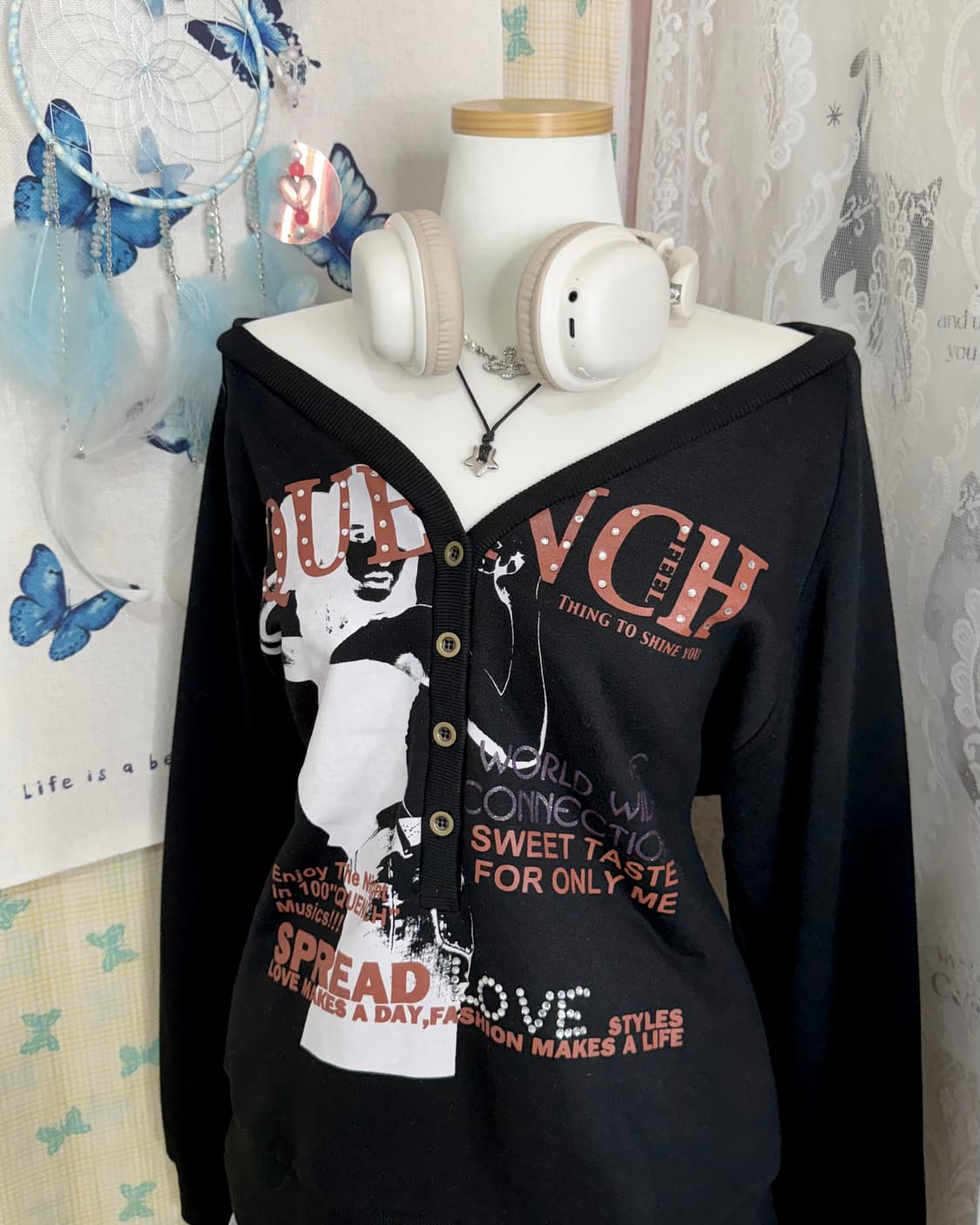 블랙 펑크 레터링 오프숄더 맨투맨 상품이미지5