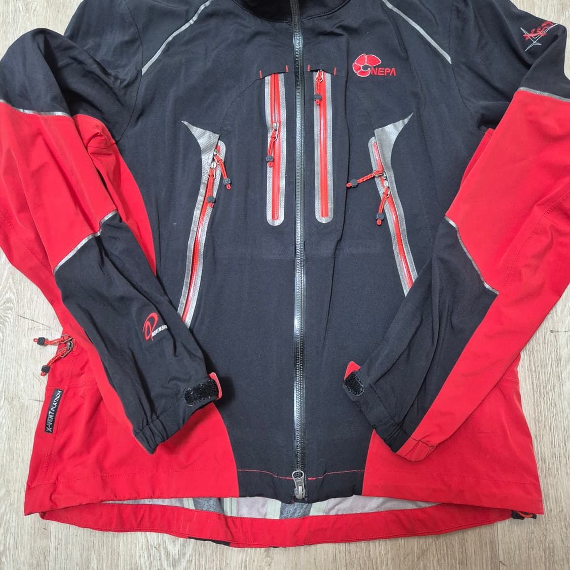 네파 프로텍션 투톤 바람막이 집업자켓  상품이미지3