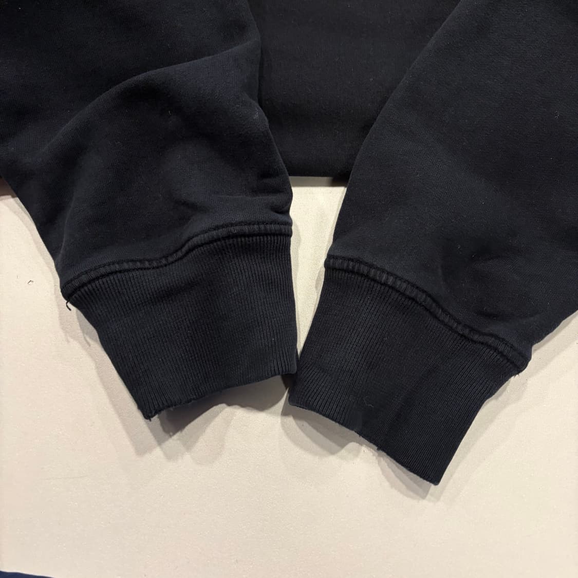 [2XL] 20FW 스톤아일랜드 블랙 맨투맨 노와펜 수입택 D785 상품이미지7