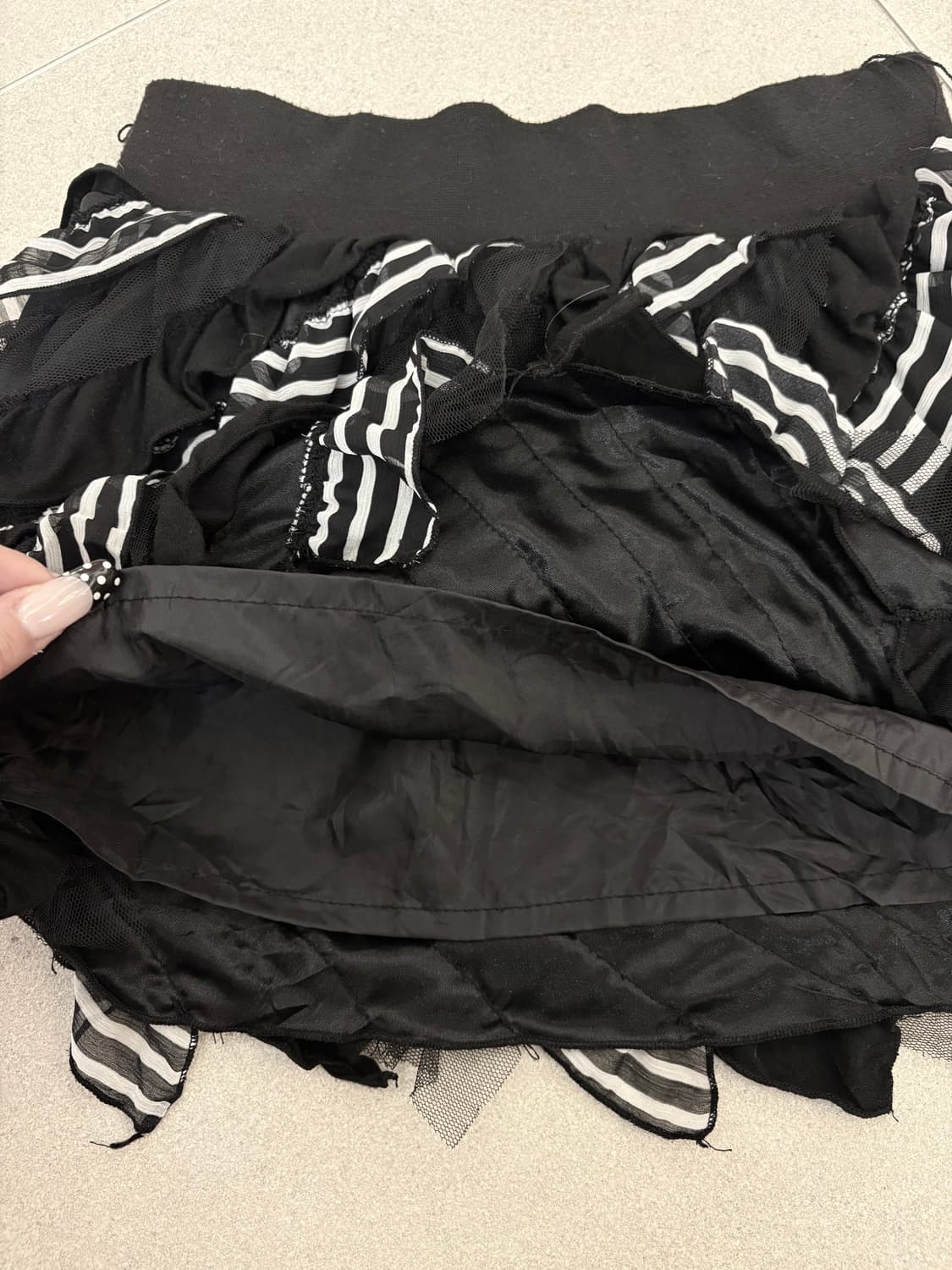 블랙 스트라이프 캉캉스커트 상품이미지3