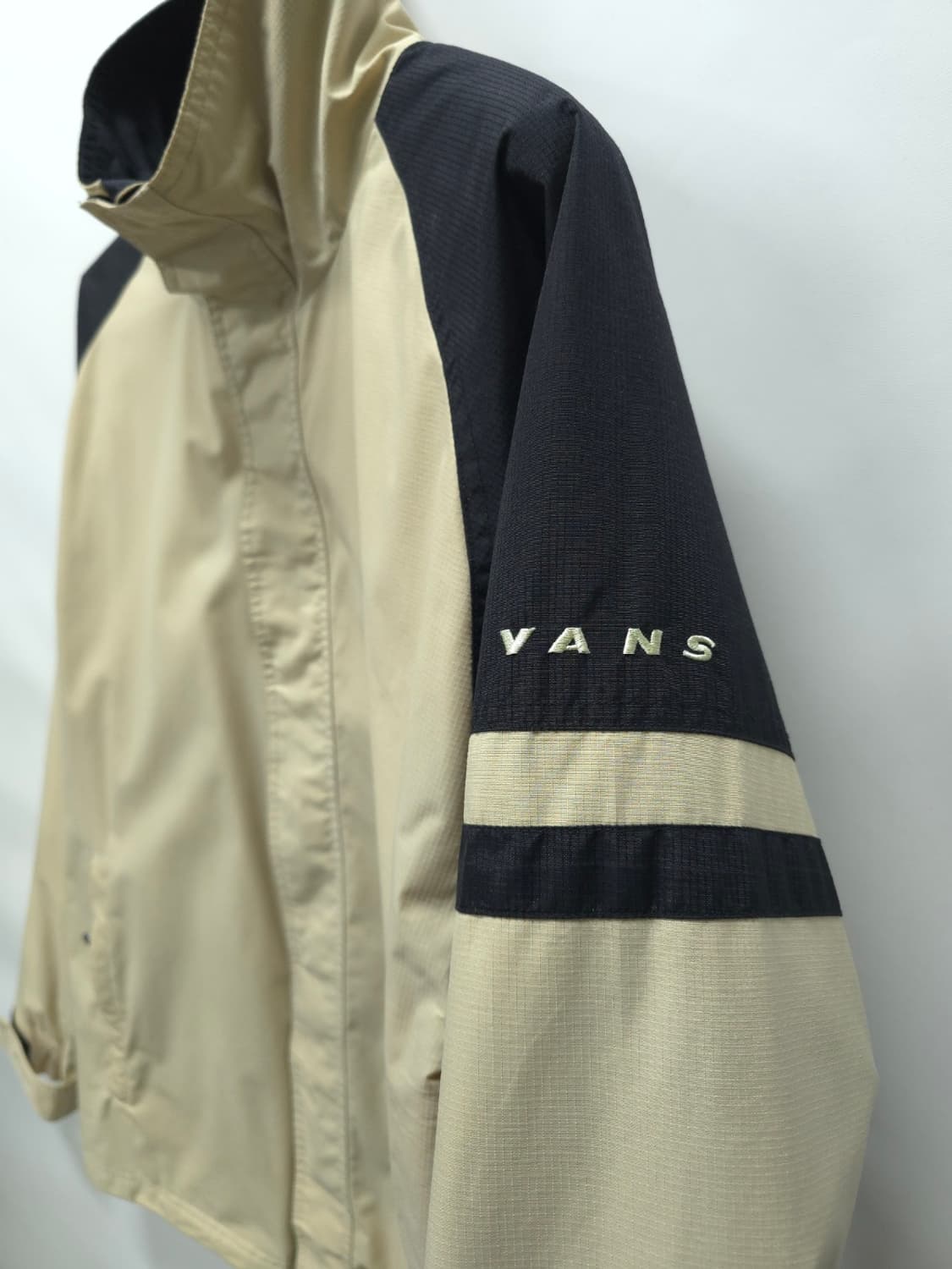 반스 90s 테크니컬 기능성 바람막이 자켓 (110) 상품이미지5