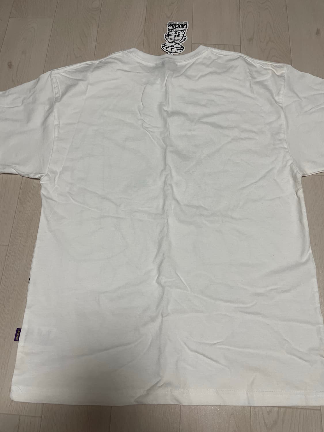 [새상품] 라퍼 히나 티셔츠 - 화이트 M사이즈 팝니다. 상품이미지3