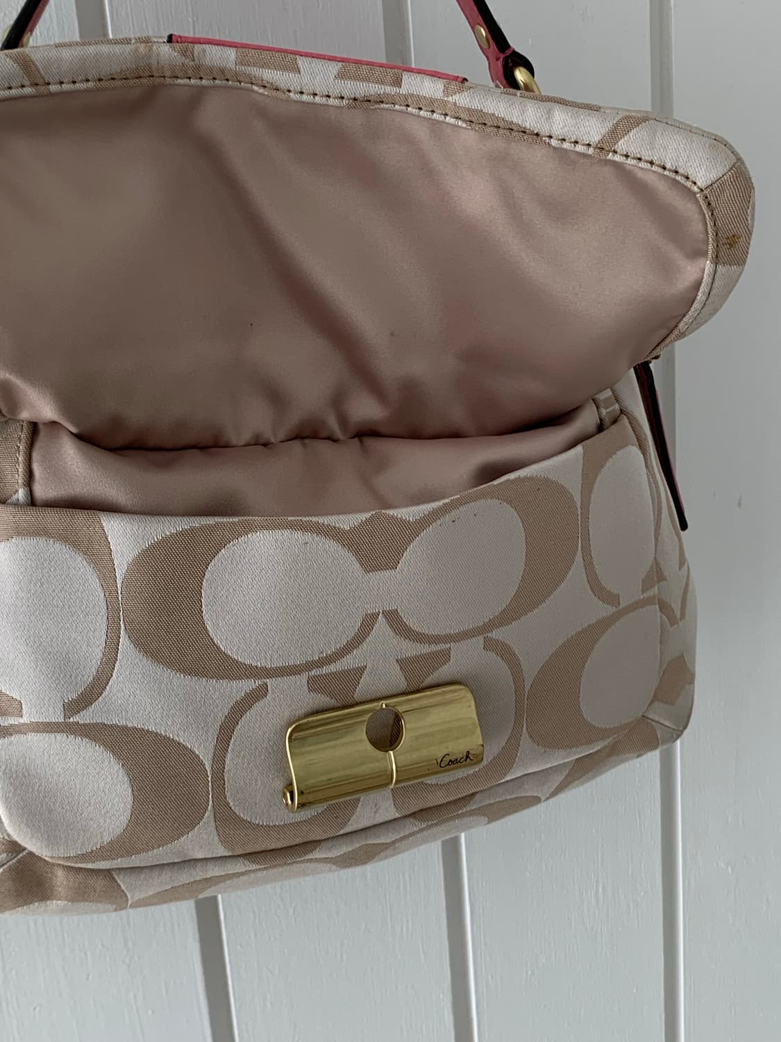 💗 Coach Signature Pink Ivory Bag 상품이미지5