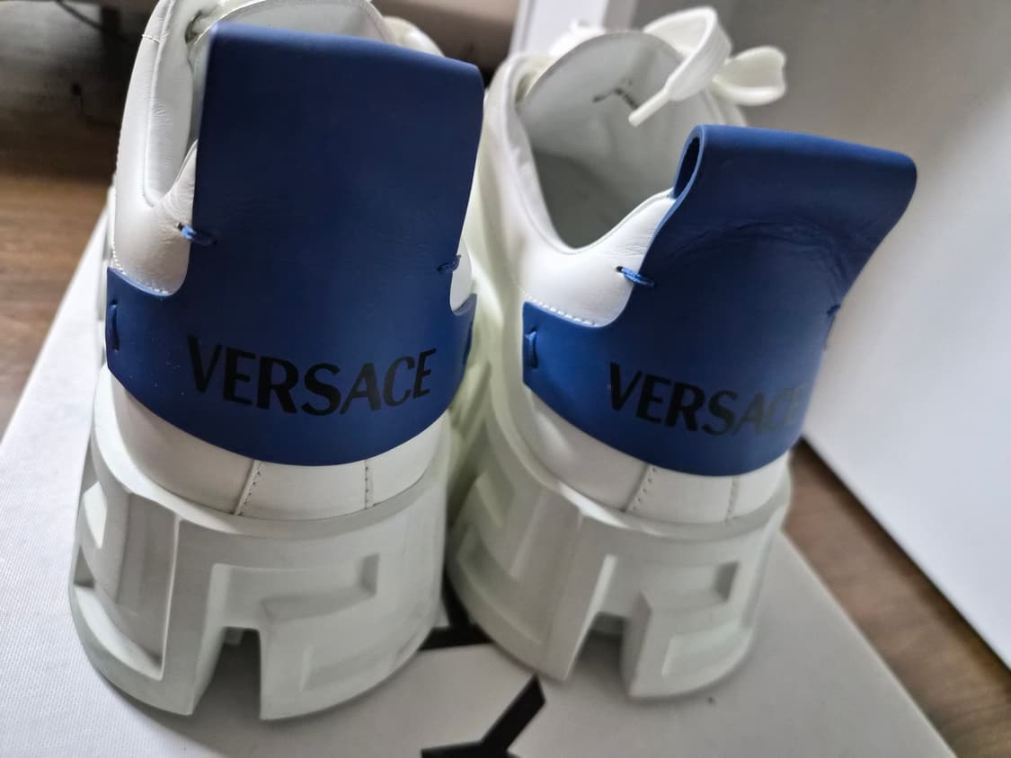 베르사체 스니커즈 팝니다 프라다 구찌 보테가 상품이미지3