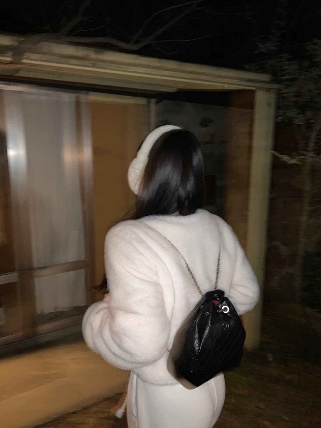 온트 홀리데이 퍼자켓 퍼 코트 뽀글이 타낫 샵리즈 온드민 포에토 위아썸 상품이미지4