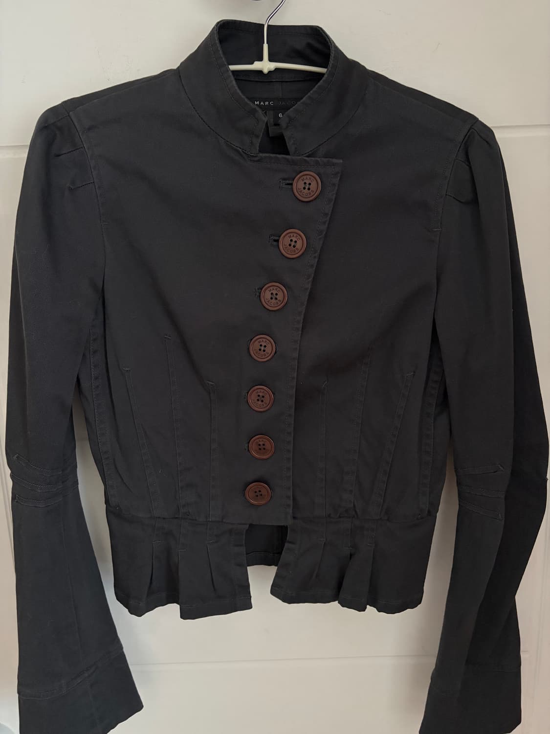 마크제이콥스 00s 비대칭 버튼업 자켓 상품이미지2