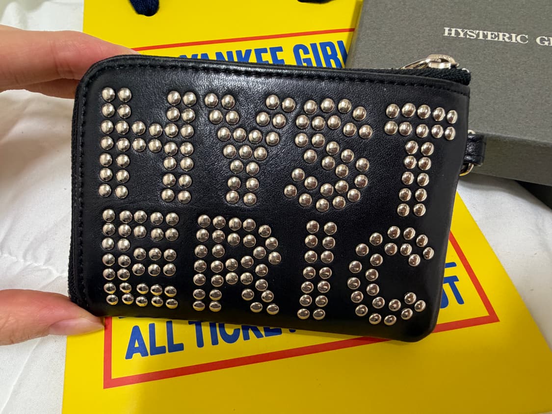 히스테릭 글래머 로고 스터드 지갑 상품이미지2