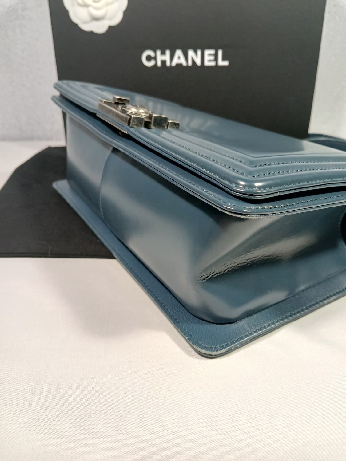 샤넬 시즌 보이백 미듐 21번대 A67086 상품이미지7