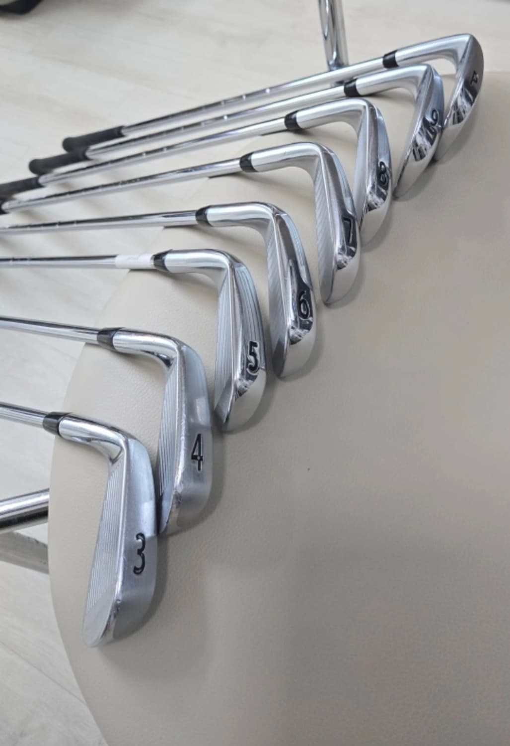 타이틀리스트 AP2 718 아이언 세트 팝니다 상품이미지4