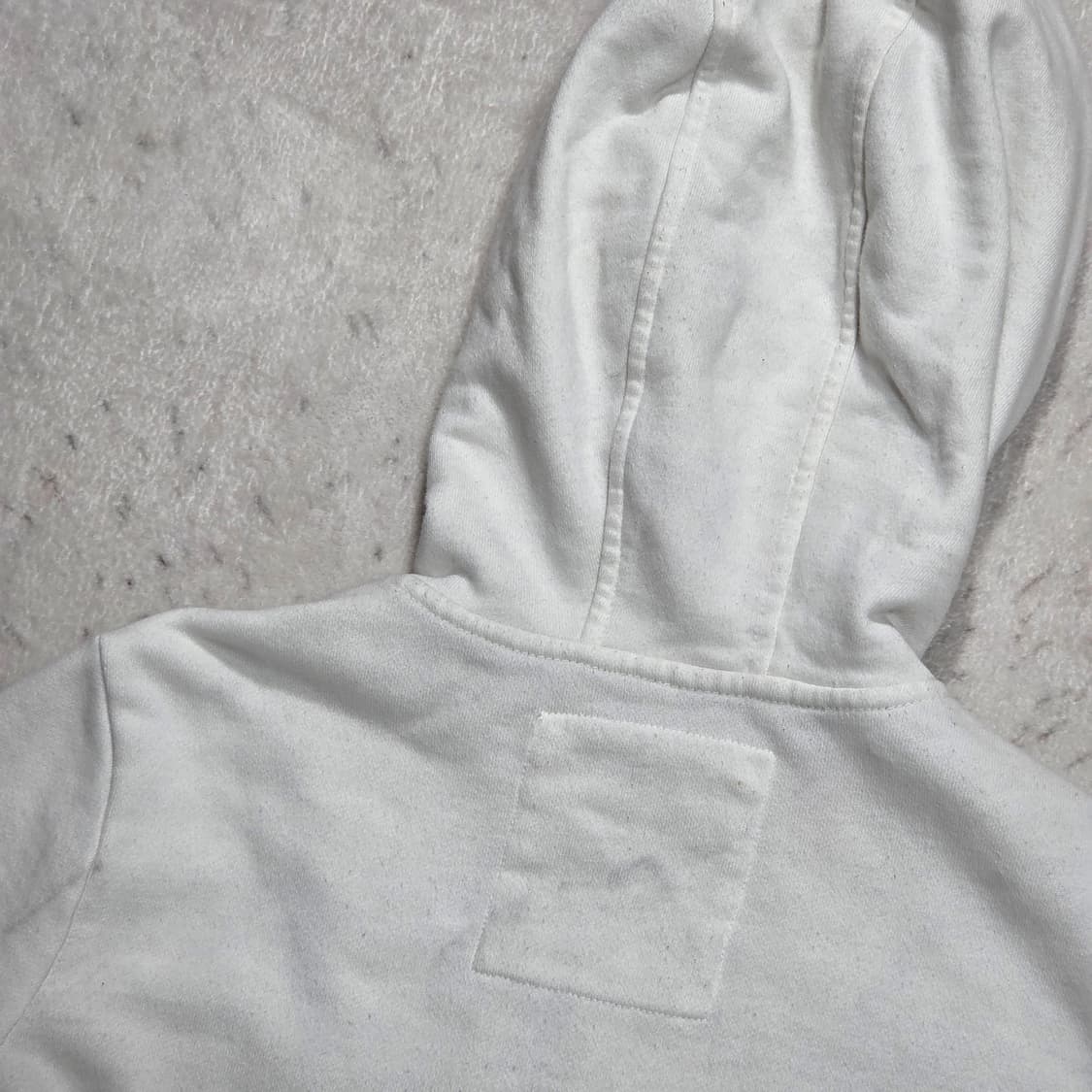 게스 화이트 패치로고 후드집업 상품이미지5