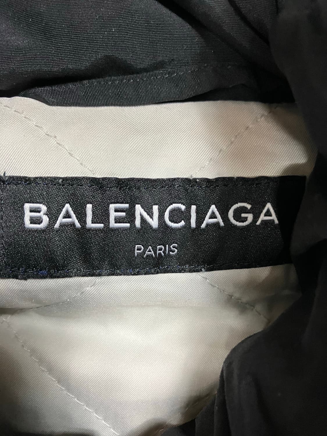 발렌시아가 S/S 컬렉션 후드 바람막이 점퍼 48 상품이미지9