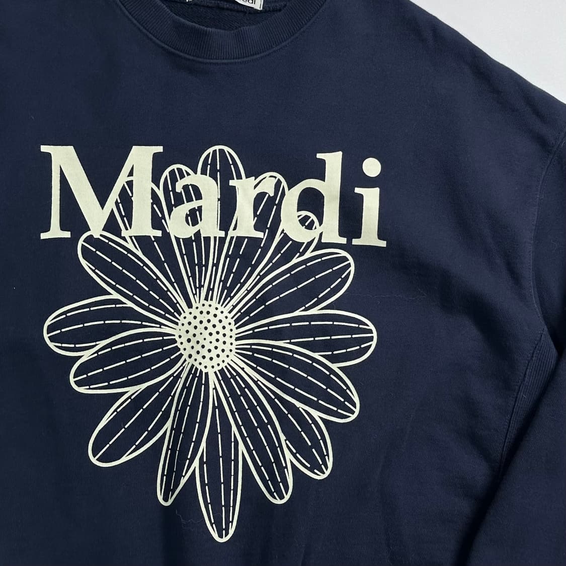마르디메르크디 네이비 맨투맨 상품이미지4