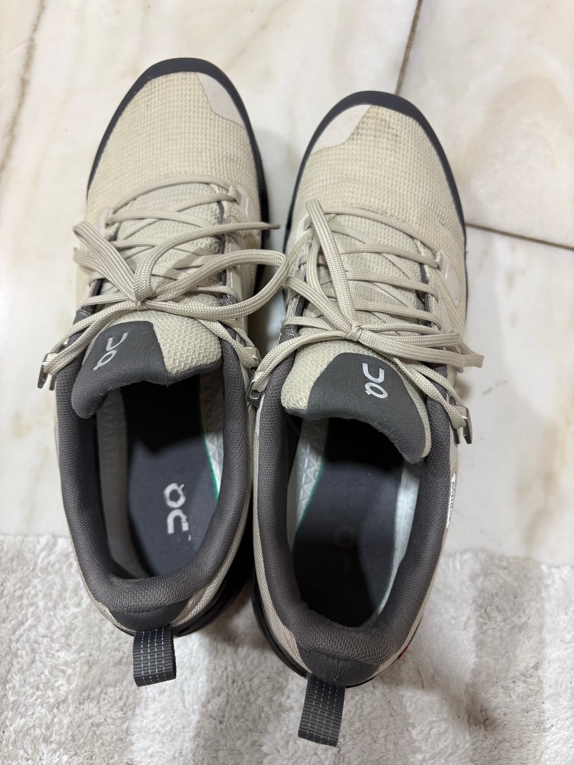 온러닝 클라우드원더 워터프루프 샌드 블랙 290 상품이미지2