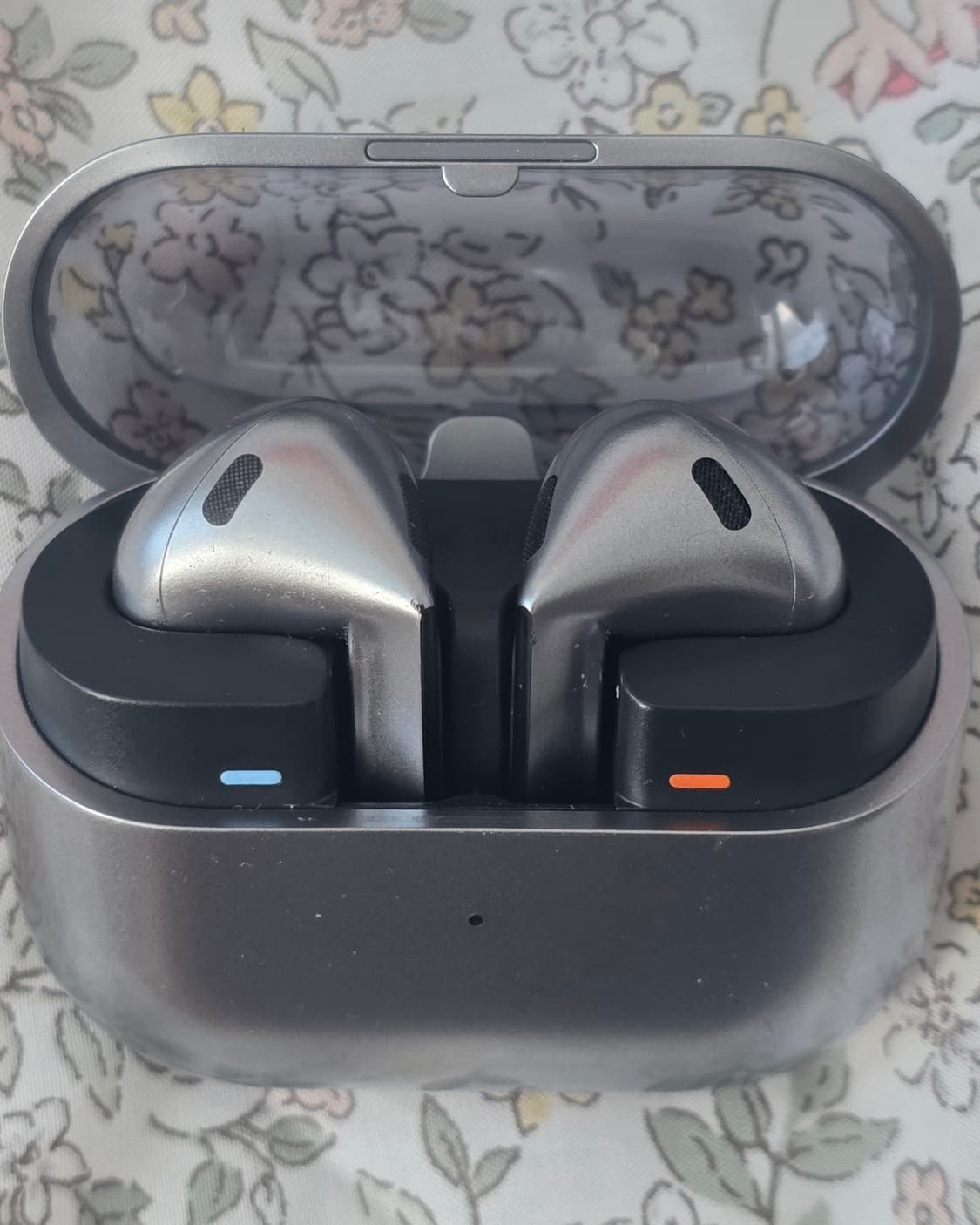 갤럭시 버즈3 실버 (풀박스) 상품이미지2