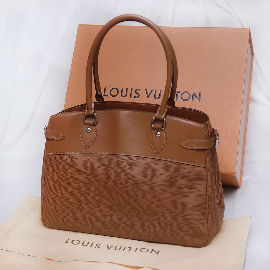 루이비통 브라운 에삐 패시 GM 토트백 브리프케이스 상품이미지1