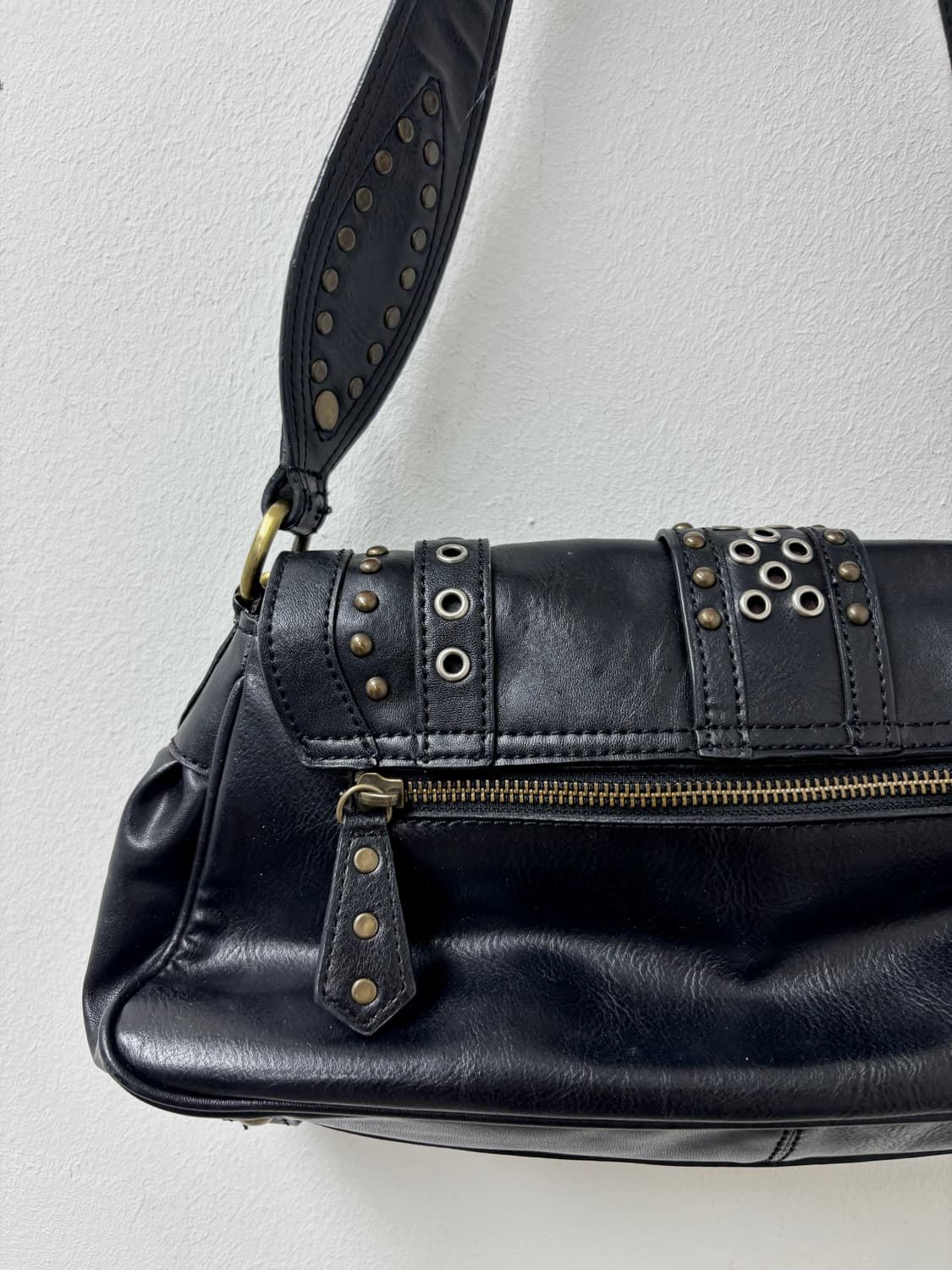 “Guess” 00‘s Rare Pinterest Design Eyele 상품이미지8
