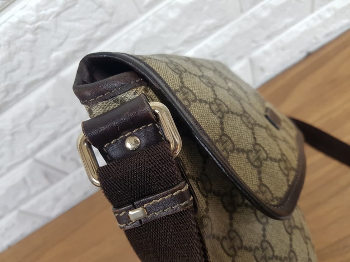 구찌 크로스백 (정품 남여공용가능) 223666 상품이미지4